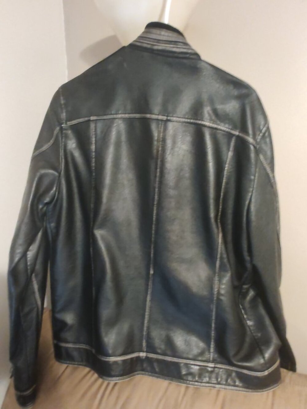 Men's jacket - Picture 2 of 4
